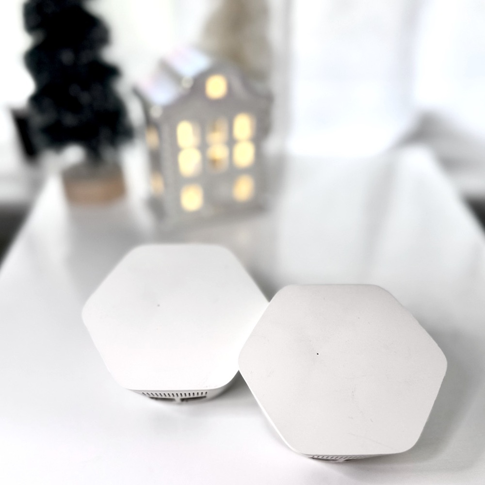 COPY - QTY 2 • Xfinity Xfi Pods 2nd Generation • Wifi Extenders